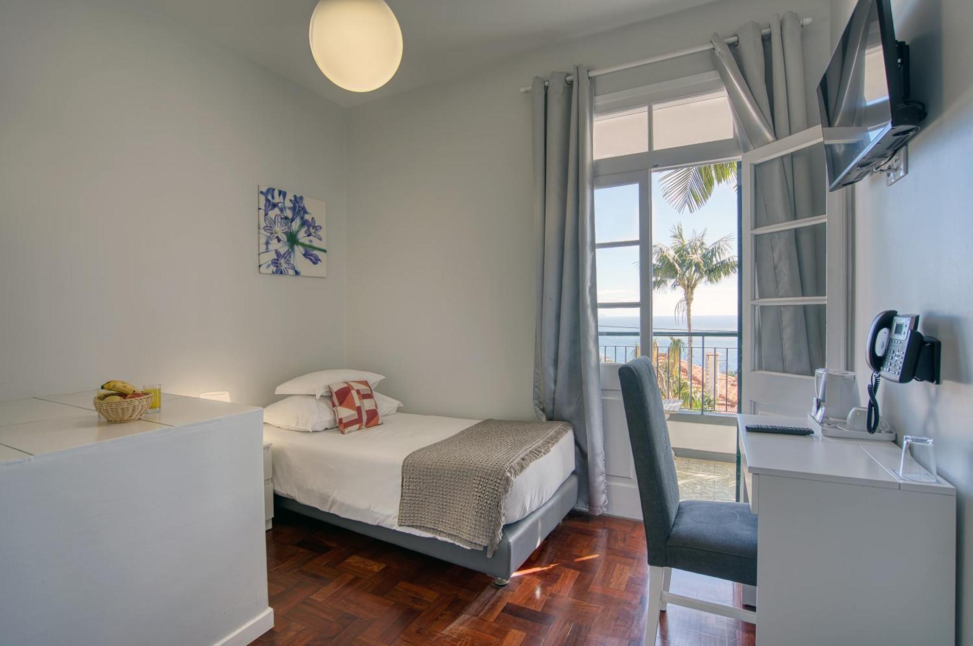 Vila Camacho Guest House Фуншал Номер фото